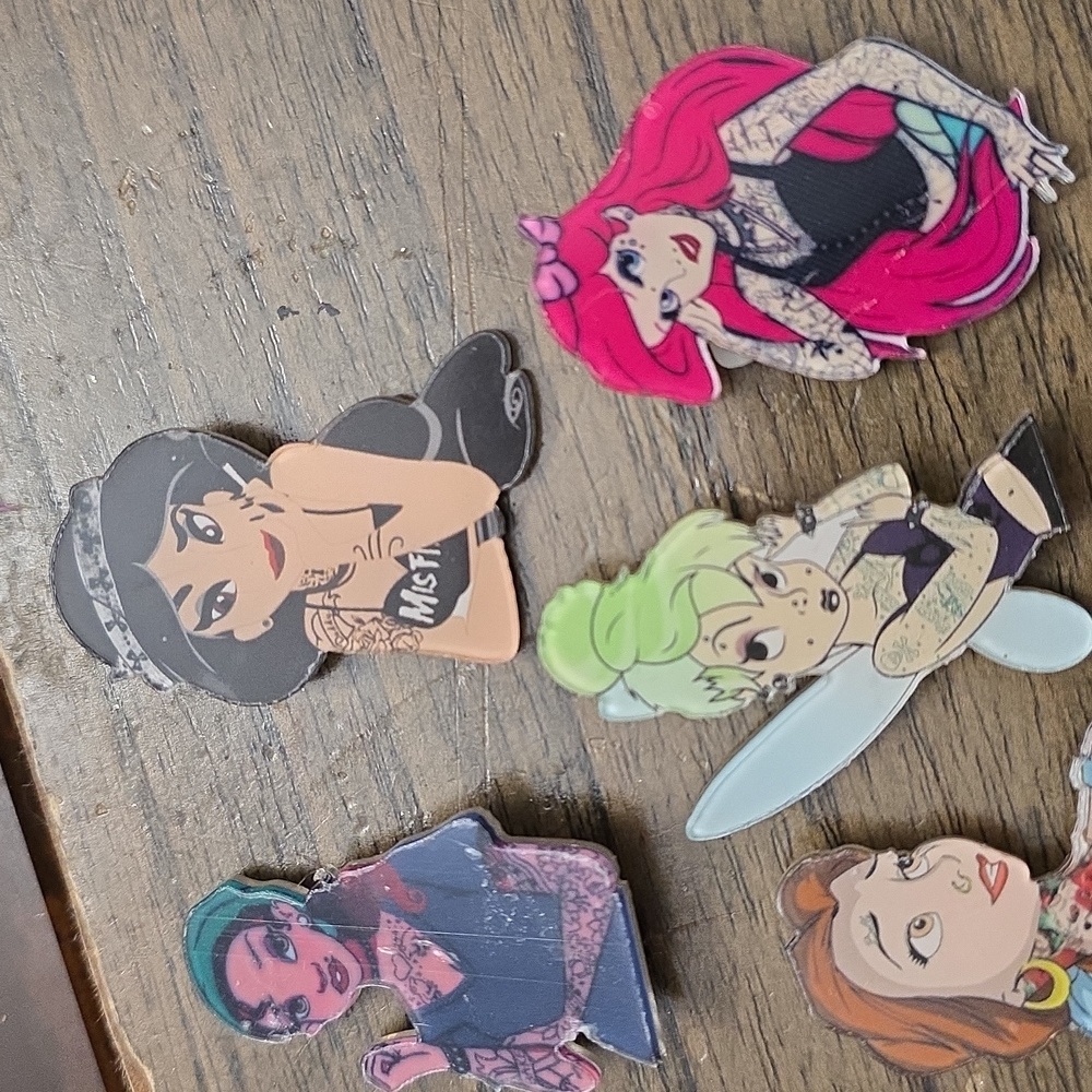Gothic Punk Style Disney Princess Pins Set Of 5 - Picture 3 of 4